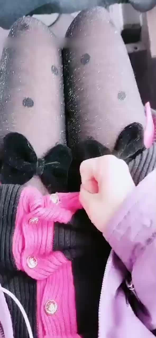 朵朵爱喷水女神公交车上跳蛋自慰大哥就在旁边超刺激人前潮吹公交站台失禁狂喷超嗨