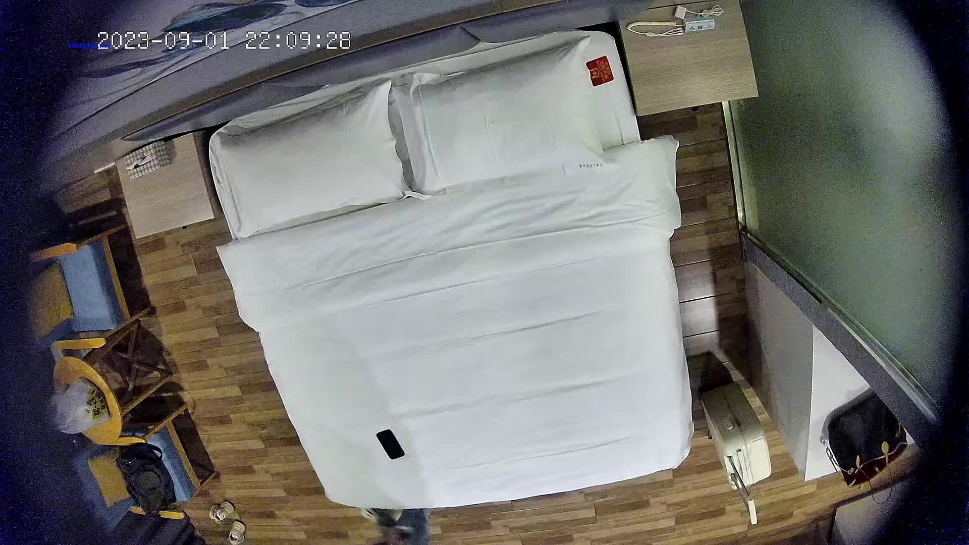 鲜花插在牛粪上极品学生妹和重量级男友20230902-1