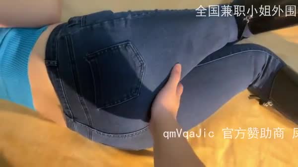 最真实！绝嫩母狗，骗老公偷偷出来，老公就在楼下 Chinese homemade video