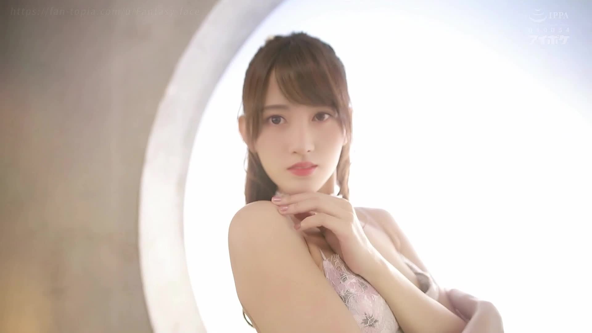 magichandfan-topia_16746124736138291