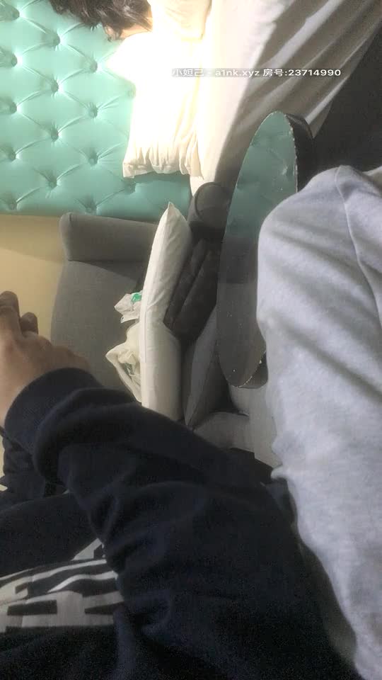 2021,3,15，泡良大神劲爆力作，【91约炮达人】风情万种美少妇，娇俏温柔，服侍小鲜肉，求插入淫荡刺激