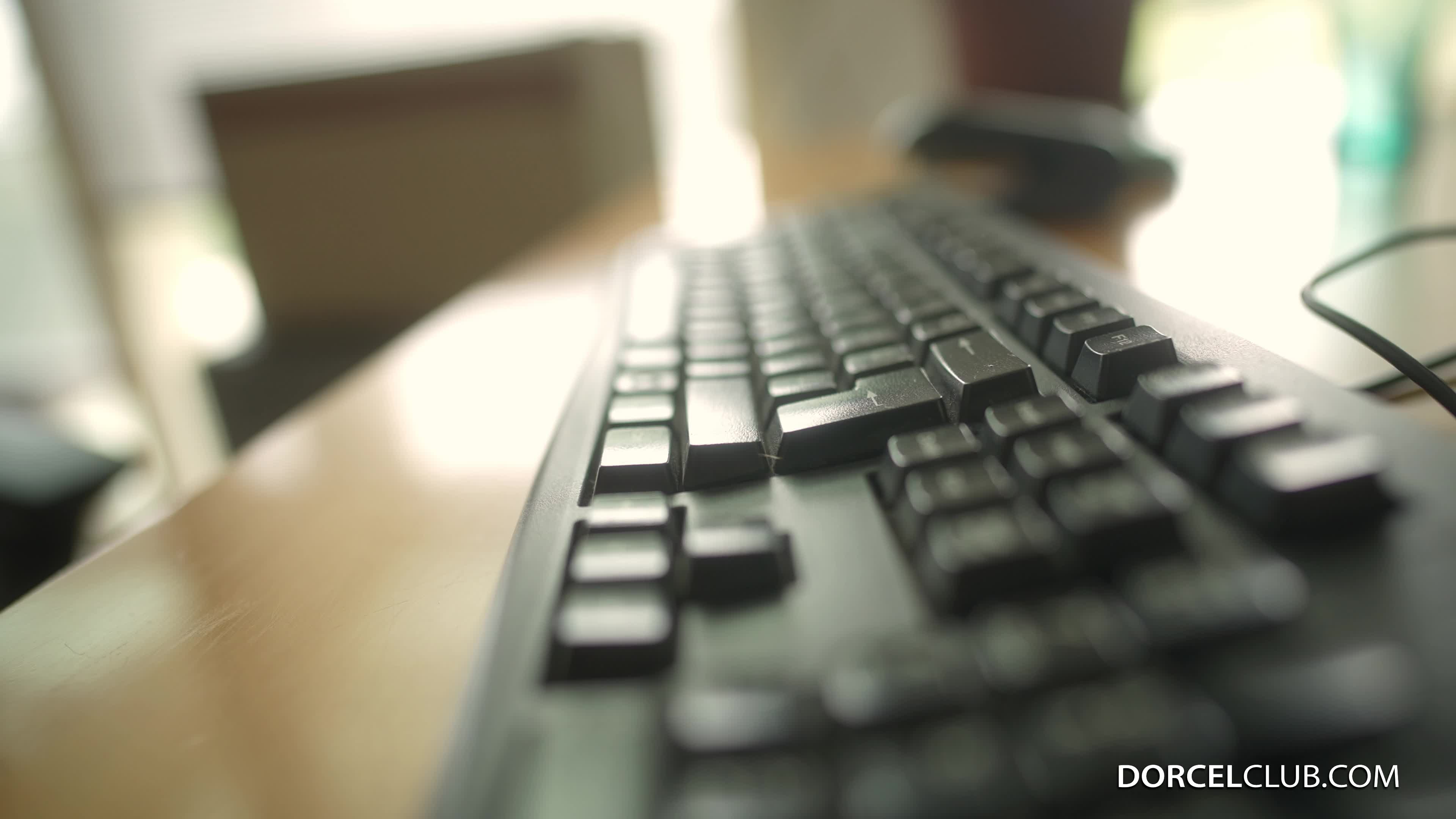 dorcelclub.22.12.14.alexis.crystal.4k