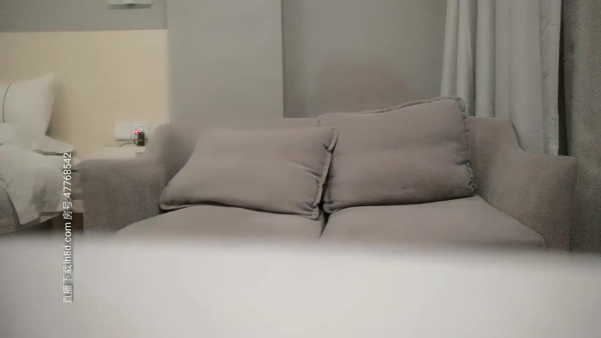 2048社区-big2048.com@【ai高清2k修复】村长探花约了个牛仔短裤黑衣妹子，近距离特写口交掰穴猛操(1)