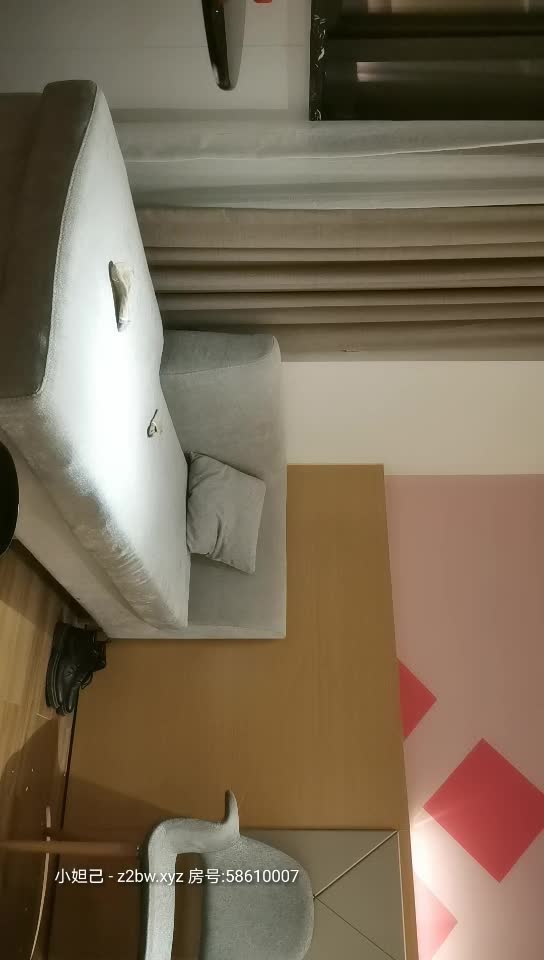 2021.1.4【文轩探花】3000约外围，女神嘟嘴娇嗔着实可爱，文轩体力强悍美女招架不住连连求饶