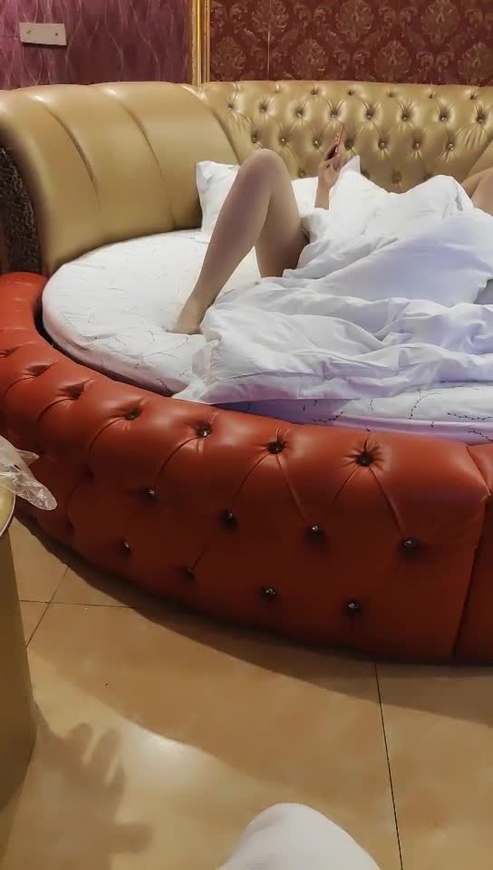 2048.cc@[原-版-]_011_全-网-寻-花-_啪-啪-_20210819