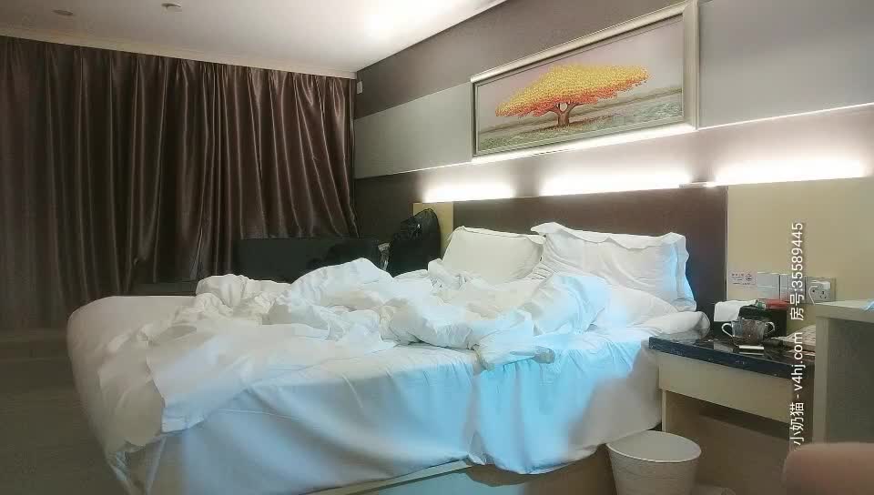 2048.cc@[原版]探花朗李寻欢_啪啪极品b_20201117