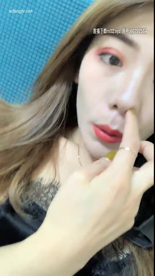 极品美女【研妹儿】合集无套内射舔脚精液直流 【70v】 (74)