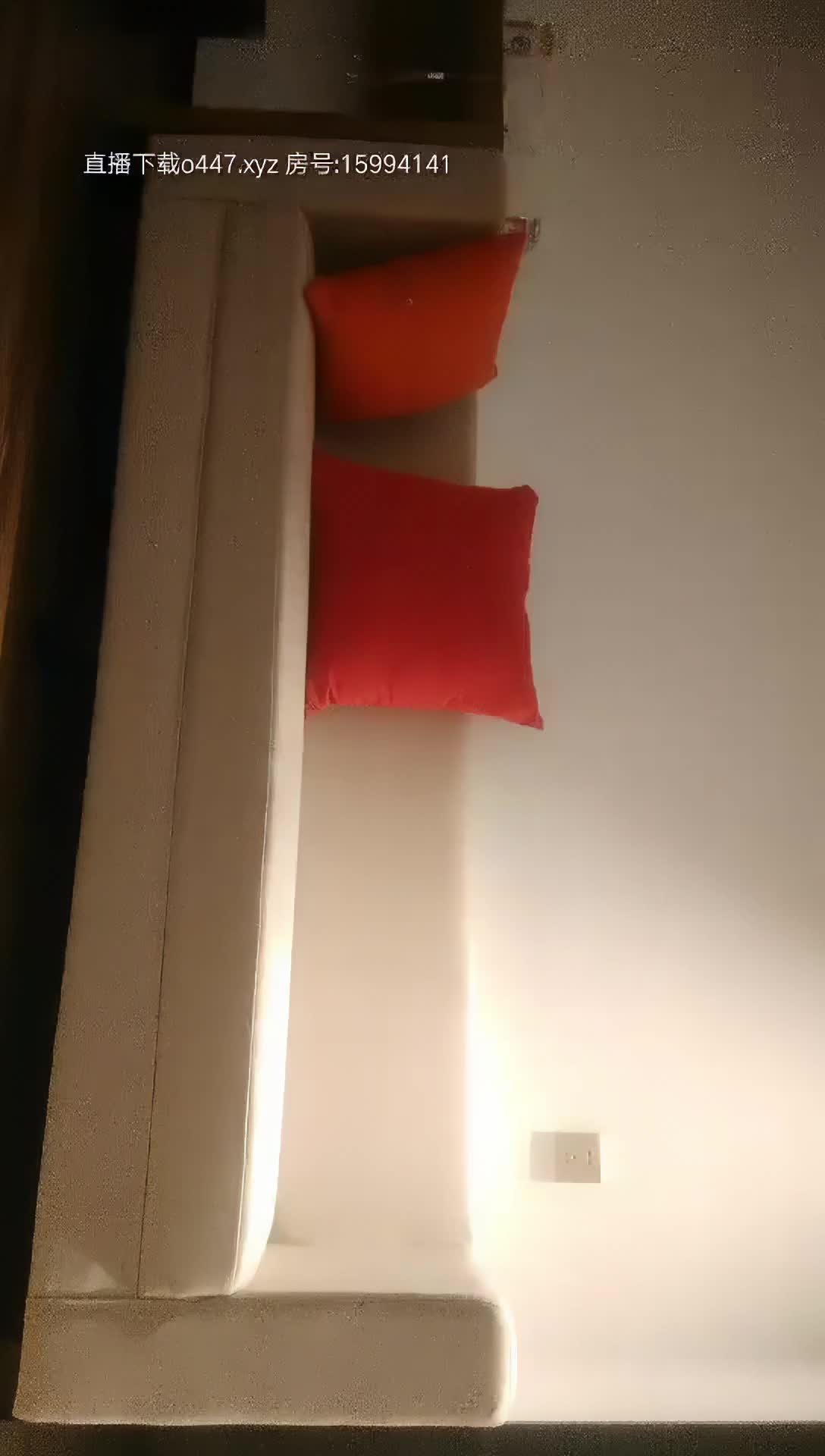 [u3c3.com]2020.03.01【午夜寻花】徒弟代班约战兼职小白领，背着男友赚外快，美乳长腿温柔配合，花样繁多视觉盛宴,1080p修复版