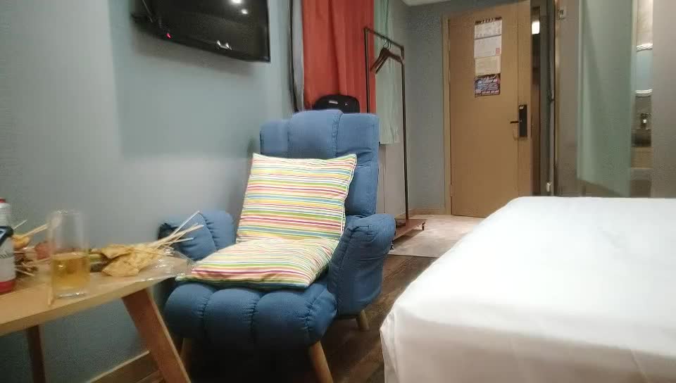 2048.cc@[原-版-]_012_强-哥-寻-花-_啪-啪-_20210815