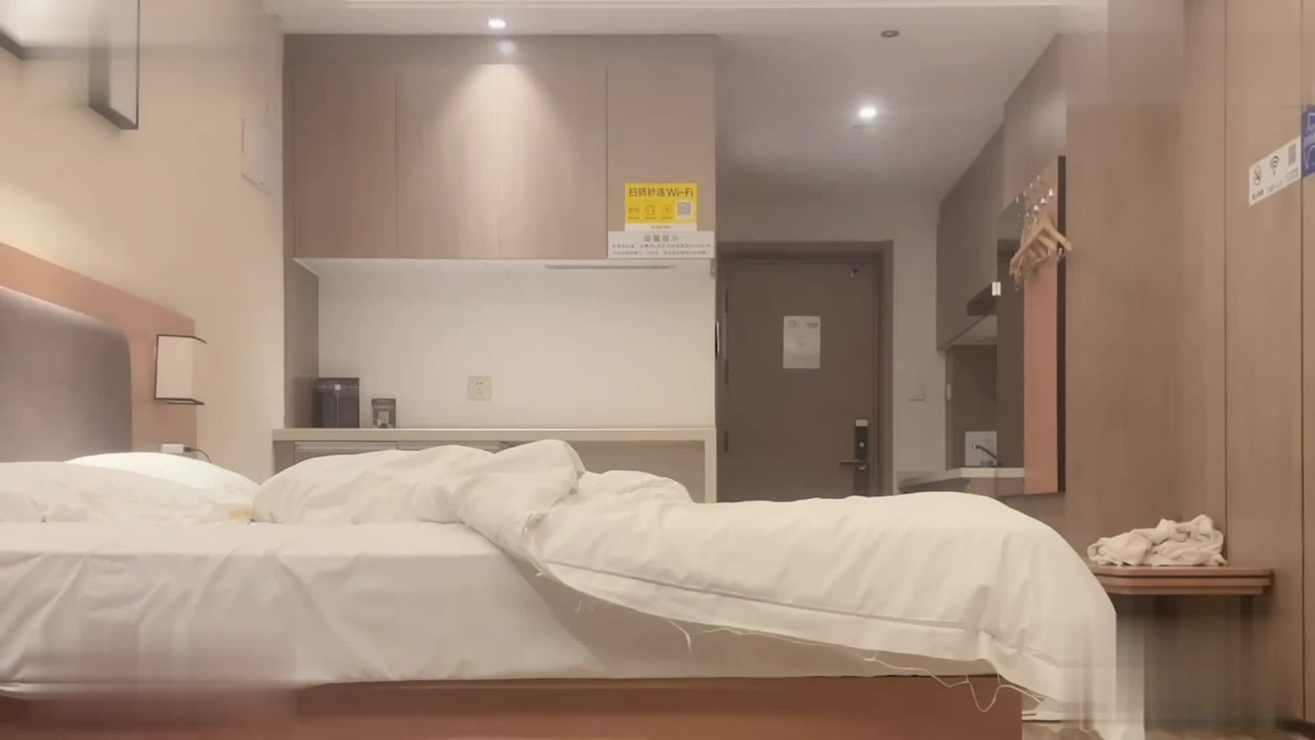 2048.cc@抖音学生妹