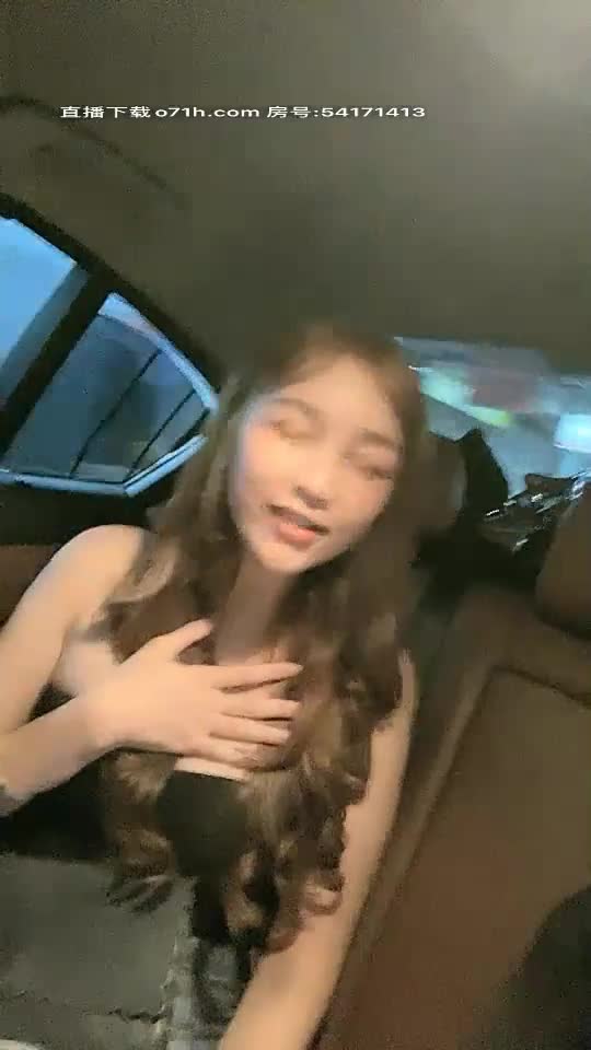 泰国阿飞，阿飞去泰国找漂亮姐姐泰国的妹子确实不错就是不知道到底是不是人妖【112v】 (2)