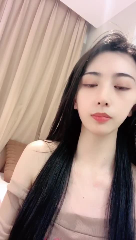 平台第一女神~新合集【甜桃】高挑模特身材~黑丝长腿~勾引脱衣秀【11V】. (6)