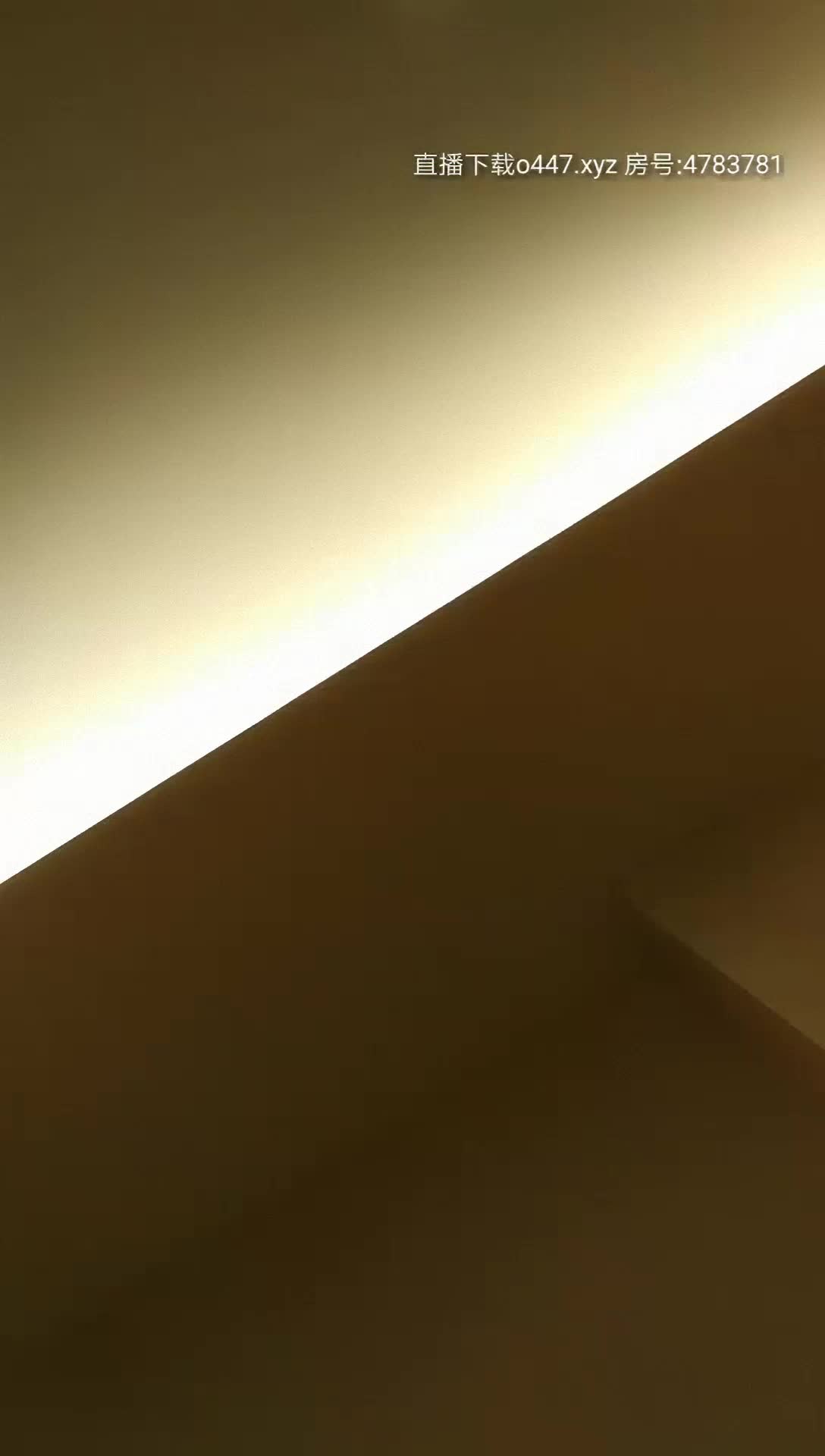 【雀儿满天飞16】辗转云贵川依旧是长腿模特妹子质量平台无人能比，风骚尤物温柔配合，超清1080P修复版è®