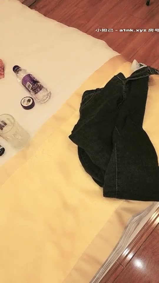 2048.cc@[原版]_016_迷人的小姐姐呀_密码房啪啪_20210223