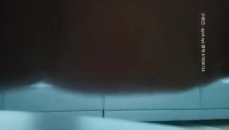 2048.cc@[原版]_020_探花小老王_啪啪双飞_20210429