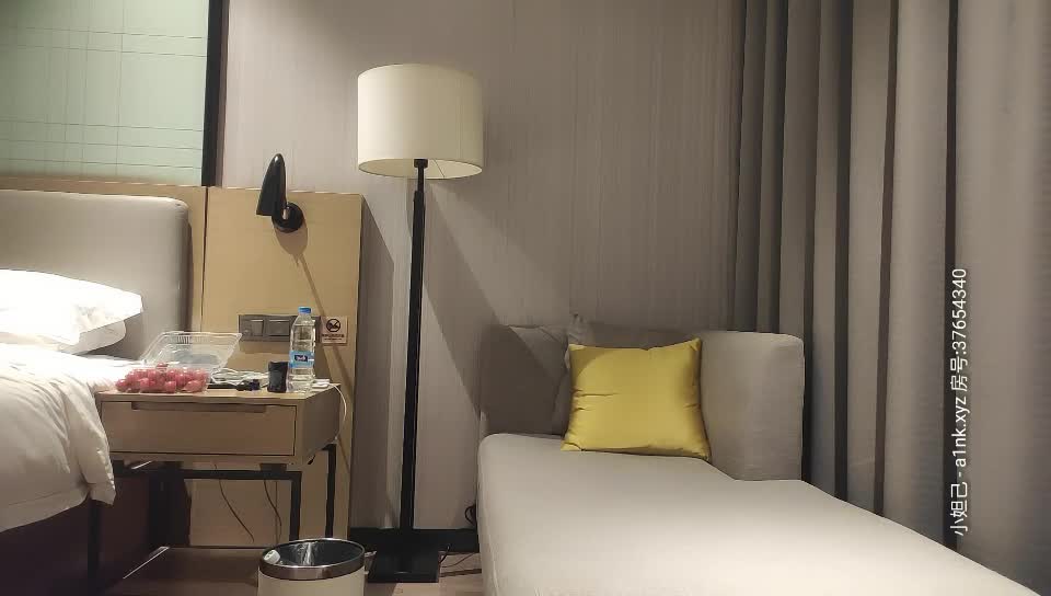 2048.cc@[原版]_004_步宾探花_啪啪极品_20210223