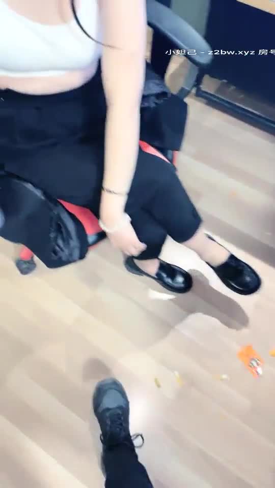 2048.cc@[原版]_014_龙哥探花_啪啪_20210208