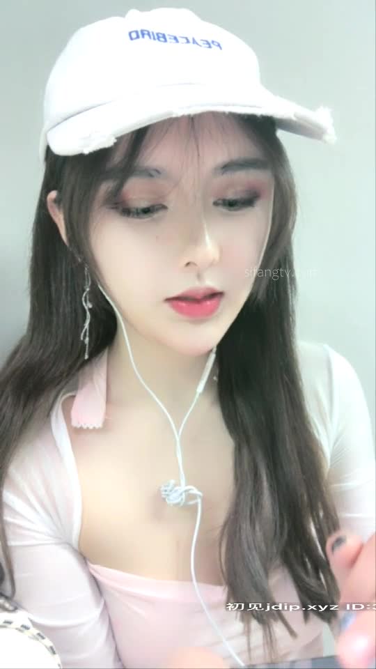 臀控福利~极品蜜桃臀臀控福利~极品蜜桃臀【唐泽雪_Arion】露脸美臀露奶露逼极品诱惑~含福利视频【271V】 (73)