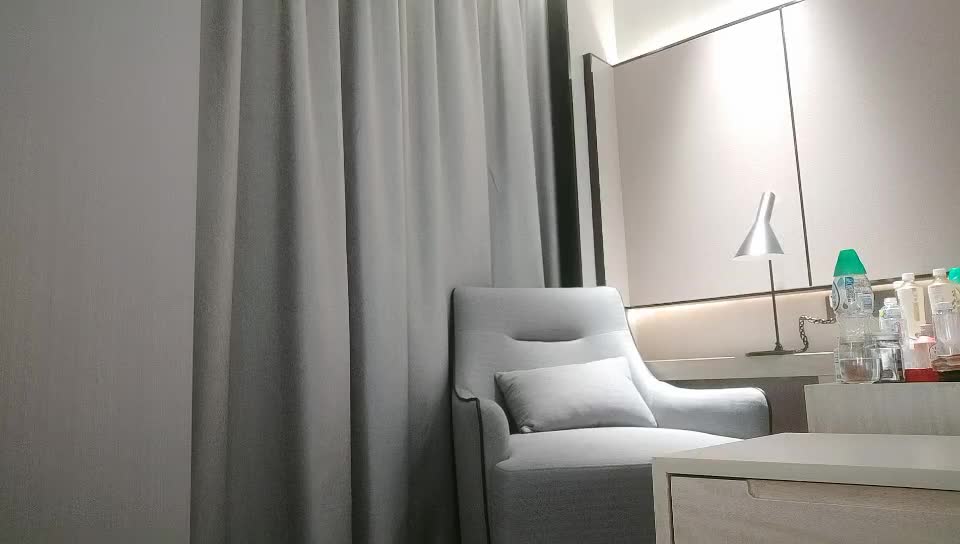 2048.cc@[原版]_003_91沈先生_啪啪第一场_20210516