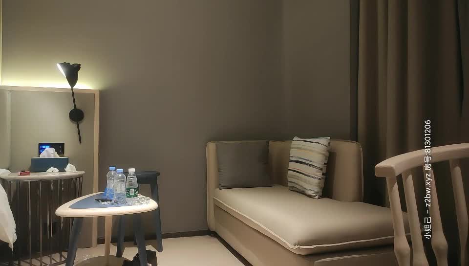 2048.cc@[原版]_013_一屌探花_鸭哥啪啪_20210201