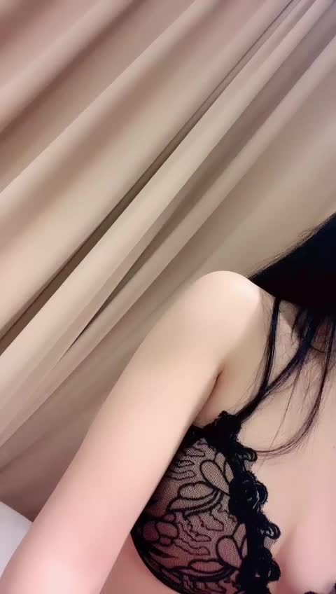 平台第一女神~新合集【甜桃】高挑模特身材~黑丝长腿~勾引脱衣秀【11V】. (9)