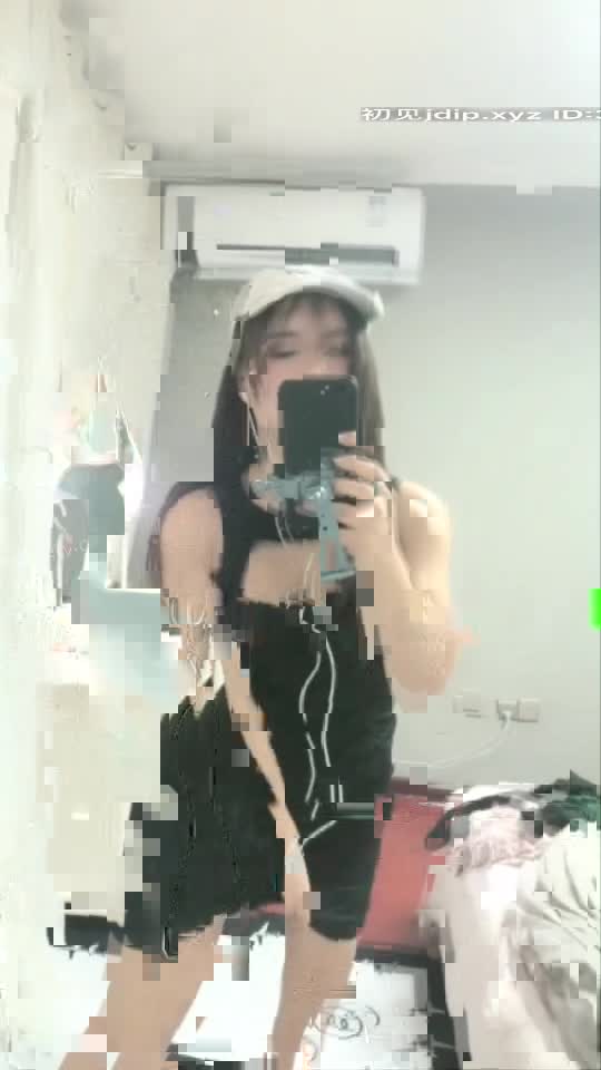 臀控福利~极品蜜桃臀臀控福利~极品蜜桃臀【唐泽雪_Arion】露脸美臀露奶露逼极品诱惑~含福利视频【271V】 (76)