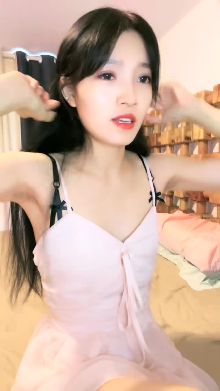 日常更新个人自录国内女主播合集【86V】 (84)