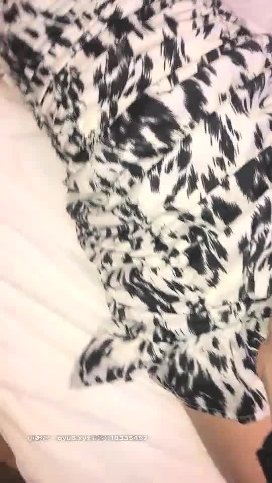 2048.cc@[原版]_025_迷人的小姐姐呀_啪啪内射_20210419