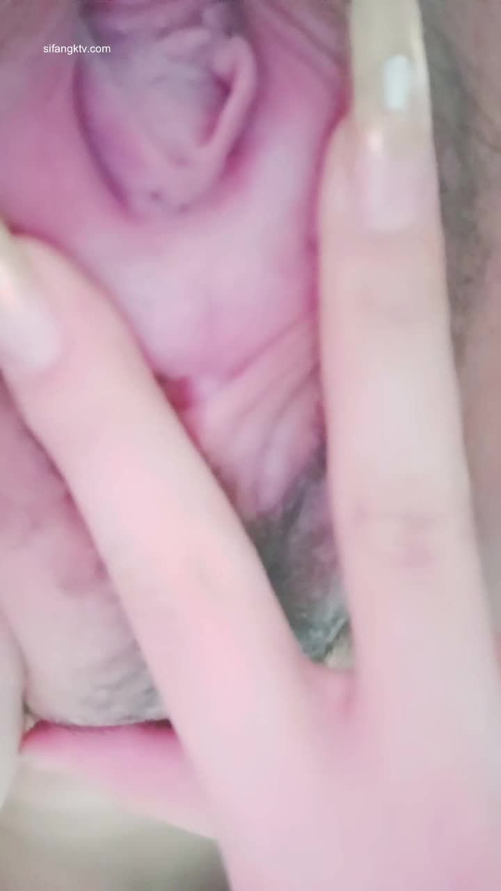 九头身女神 一字马裸舞【木槿柒柒 】黑丝裸舞倒立一字马自慰 摇摆【40v】 (4)