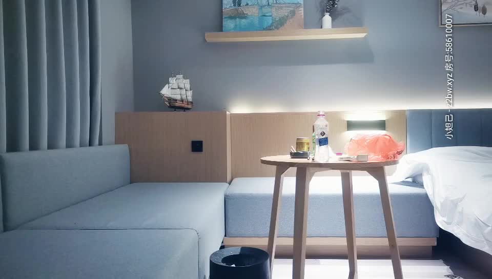 2048.cc@[原版]_044_文轩探花_啪啪极品b_20210108