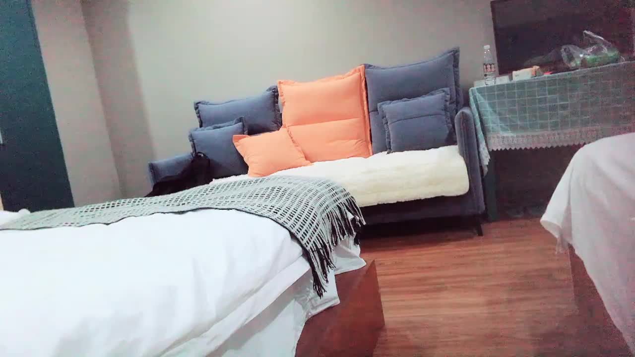 2048.cc@[原y版b]_008_大d码m熟s女n探t花h_啪p啪p_20220209