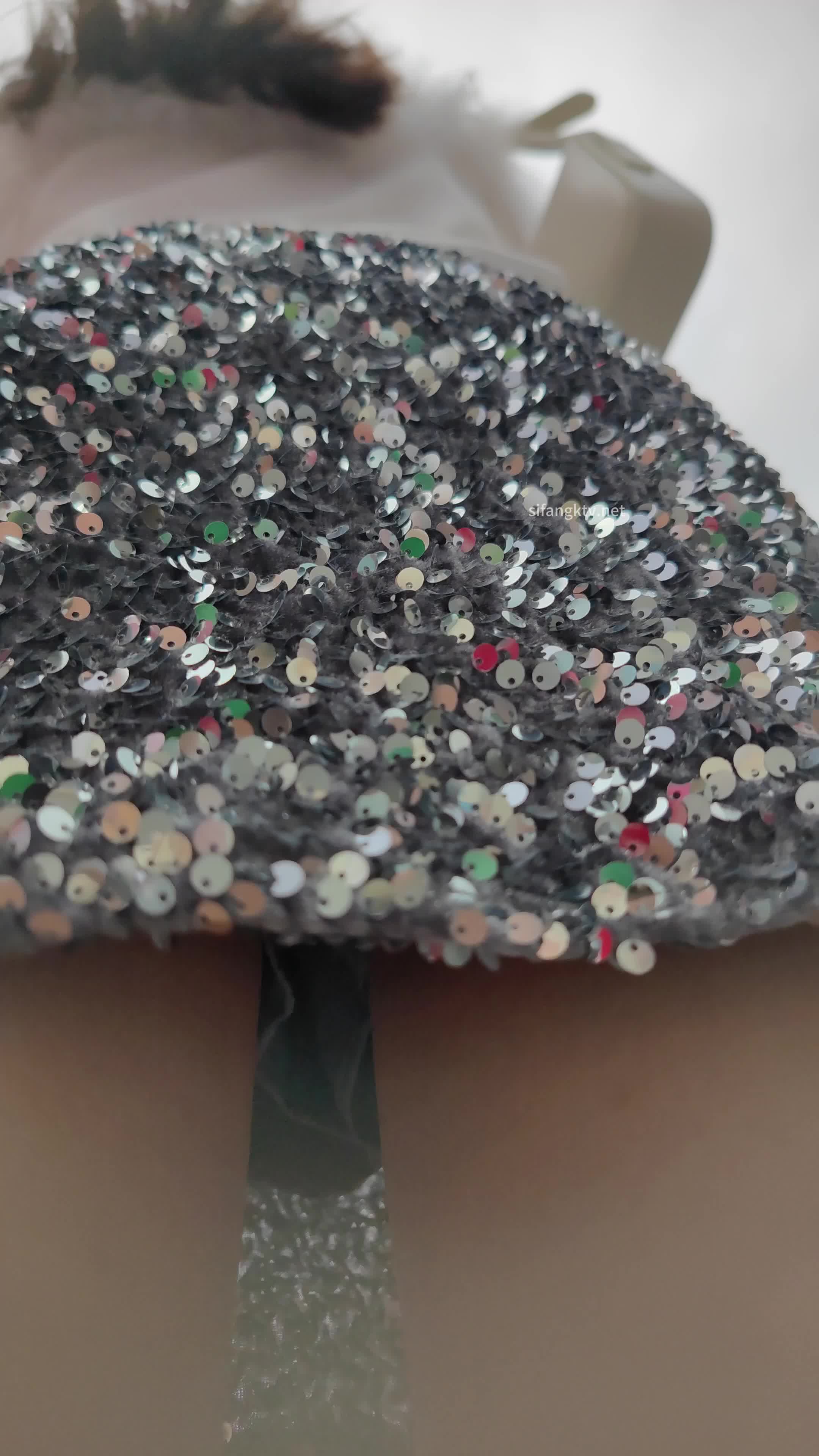 【kxcd】099亮片半身超短裙小姐姐网红打卡地拍照白色内内