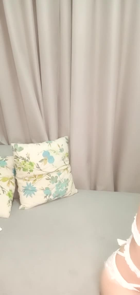 2048.cc@[原版]_036_兔兔呀_啪啪极品_20210218