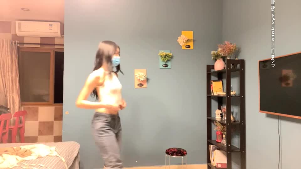 2048.cc@[原版]_035_摄影师模特经纪_啪啪内射_20210220