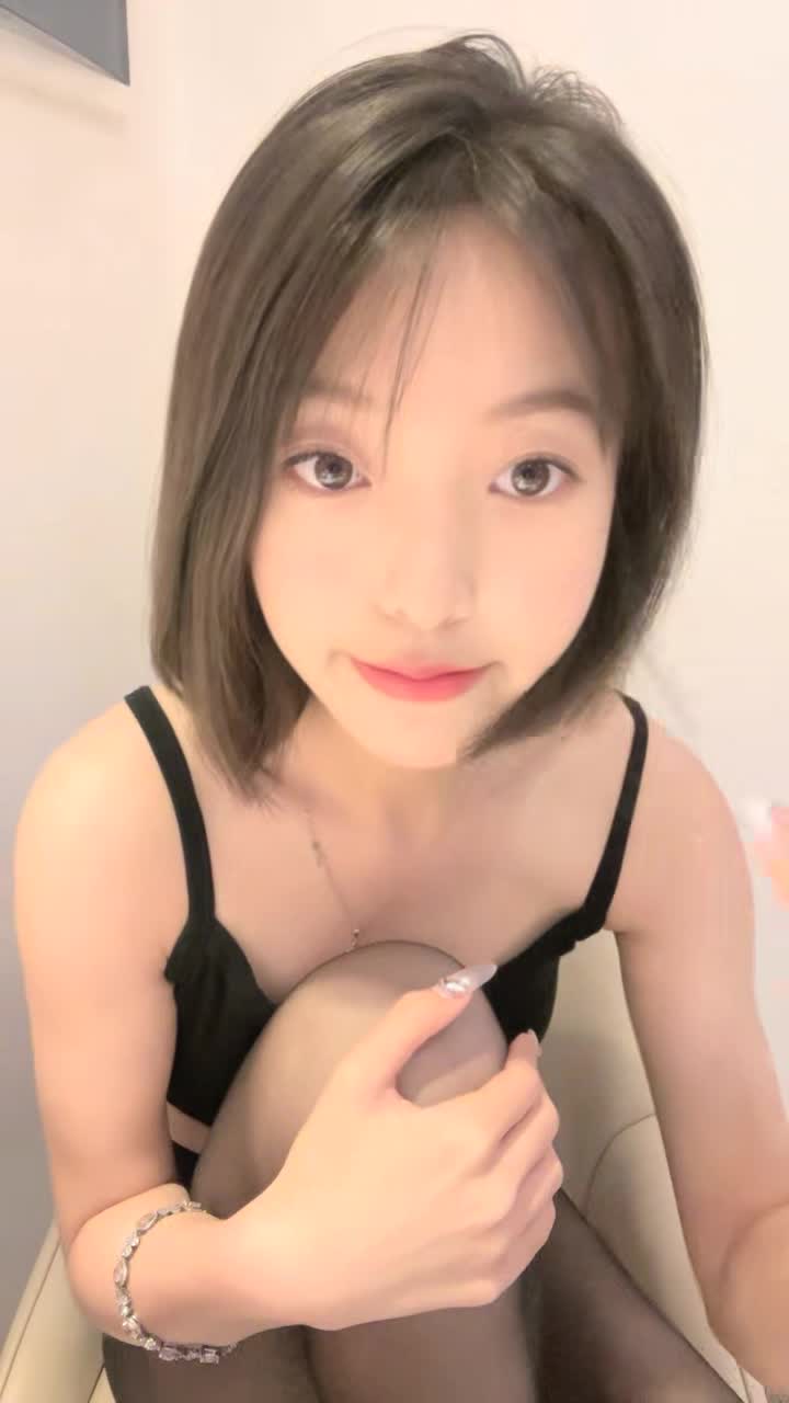 极度反差~揉逼自慰~超漂亮【04年艺校学妹】超大合集 【190V】 (7)