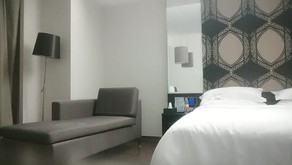 2048.cc@[原y版b]_017_利l利l坚j辛x苦k_啪p啪p第d二e场c_20211120