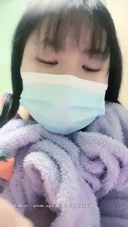 2048.cc@[原版]_028_骚气小花花_自慰_20210222