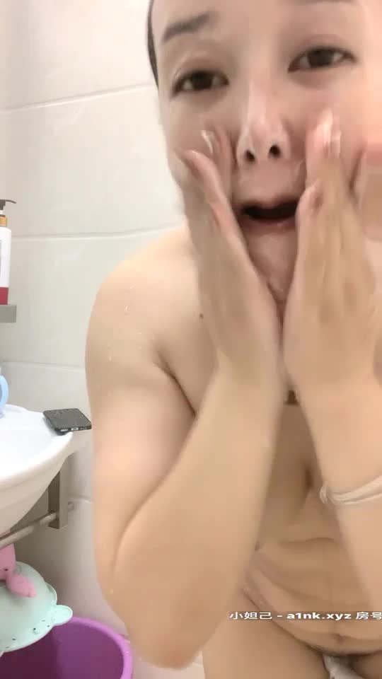 2048.cc@[原版]_026_闷骚奶妈_自慰_20210310