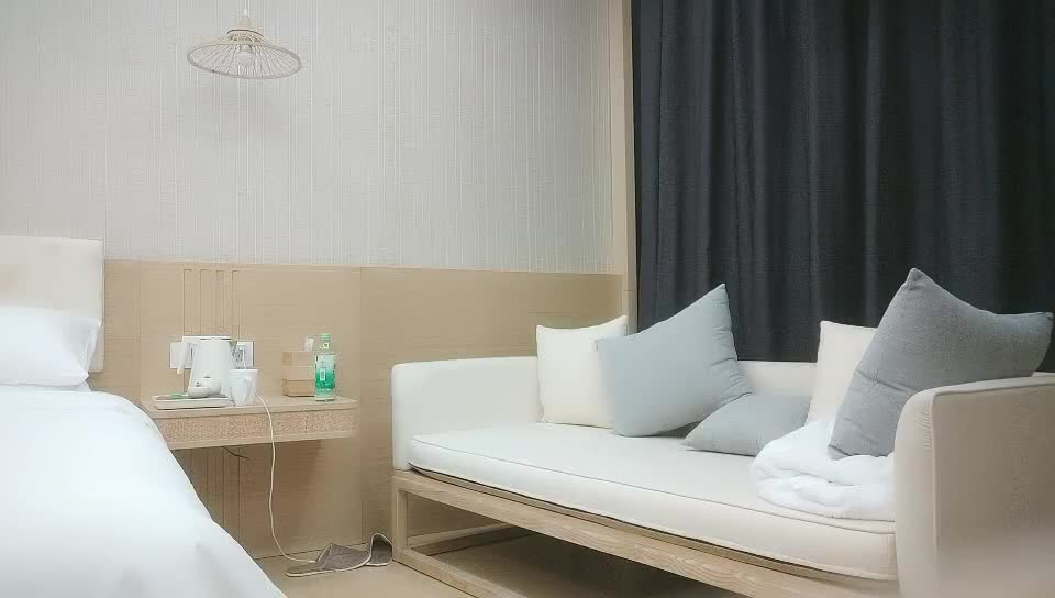 2048.cc@[原y版b]_021_利l利l坚j辛x苦k_啪p啪p第d一y场c_20211122