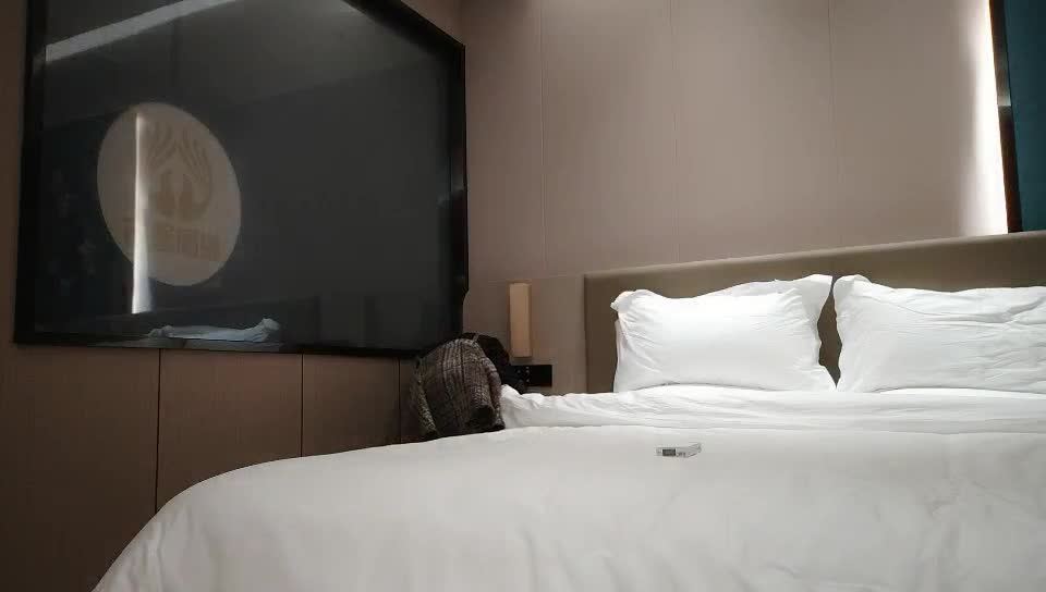 2048.cc@[原y版b]_044_转z搞g足z疗l良l家j少s妇f_勾g搭d技j师s啪p啪p第d二e场c_20211123