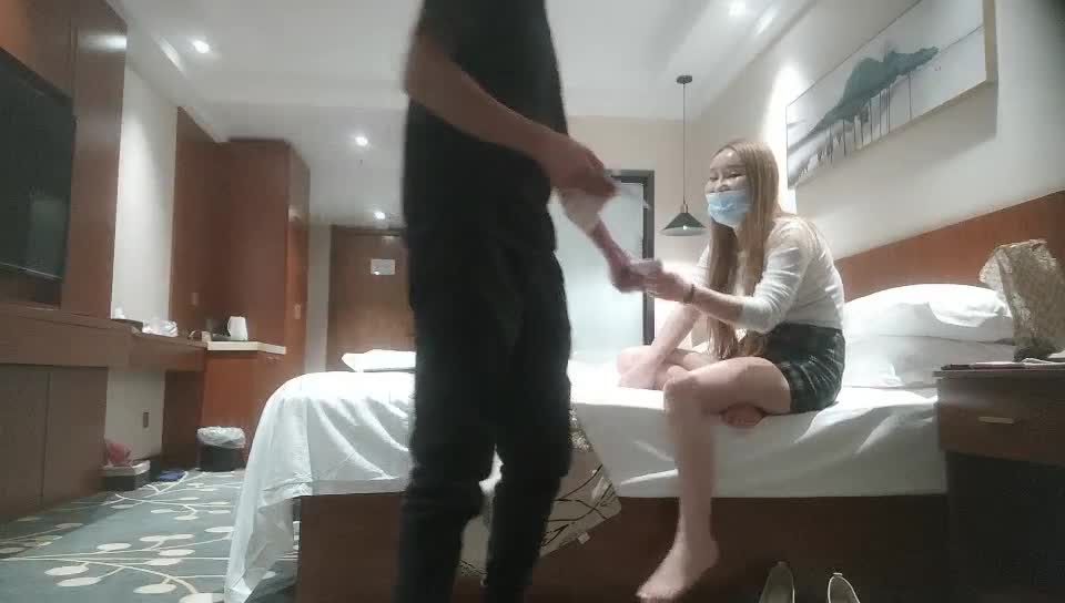 2048.cc@[原y版b]_034_乡x村c寻x花h_啪p啪p_20210917