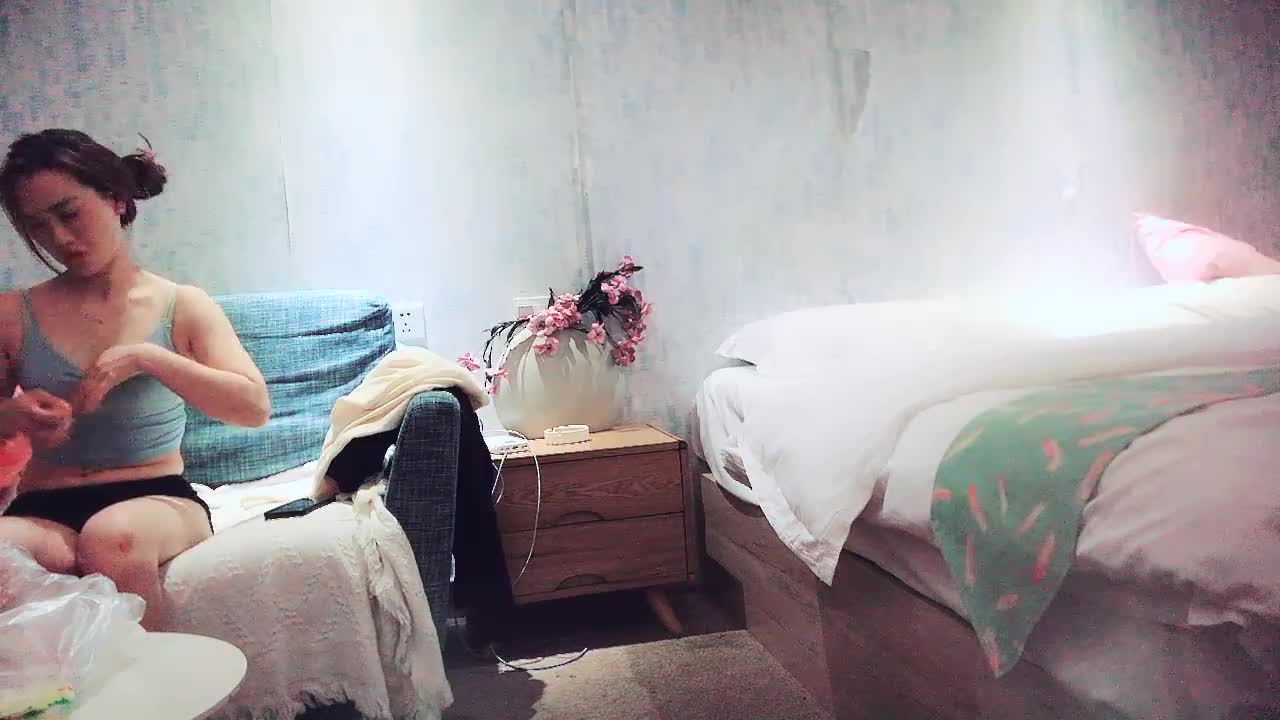 2048.cc@[原y版b]_048_少s妇f探t花h_啪p啪p_20220301