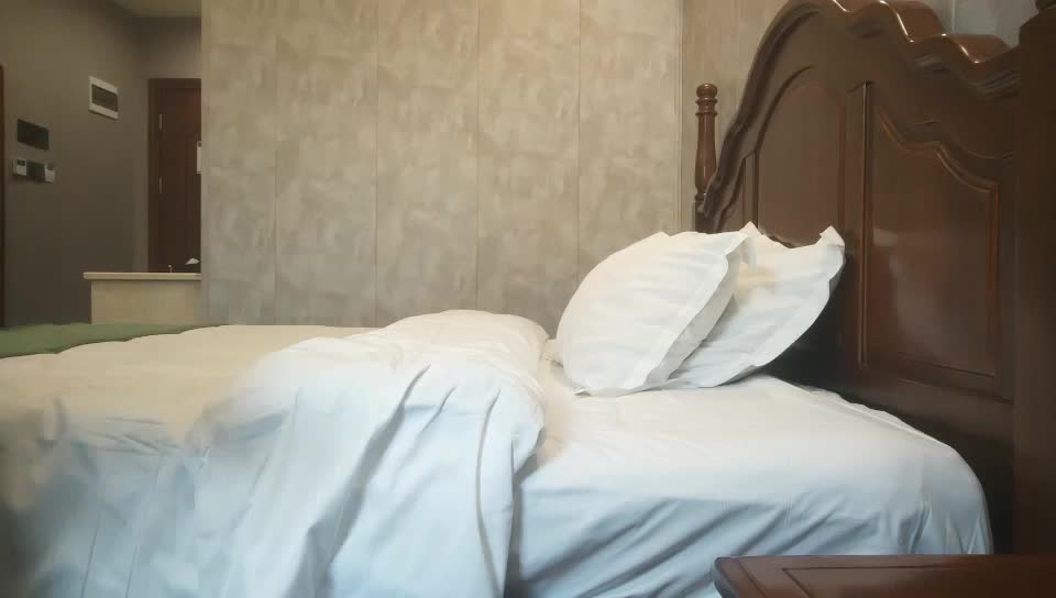 2048.cc@[原y版b]_026_郝h牛n探t花h_啪p啪p_20220419