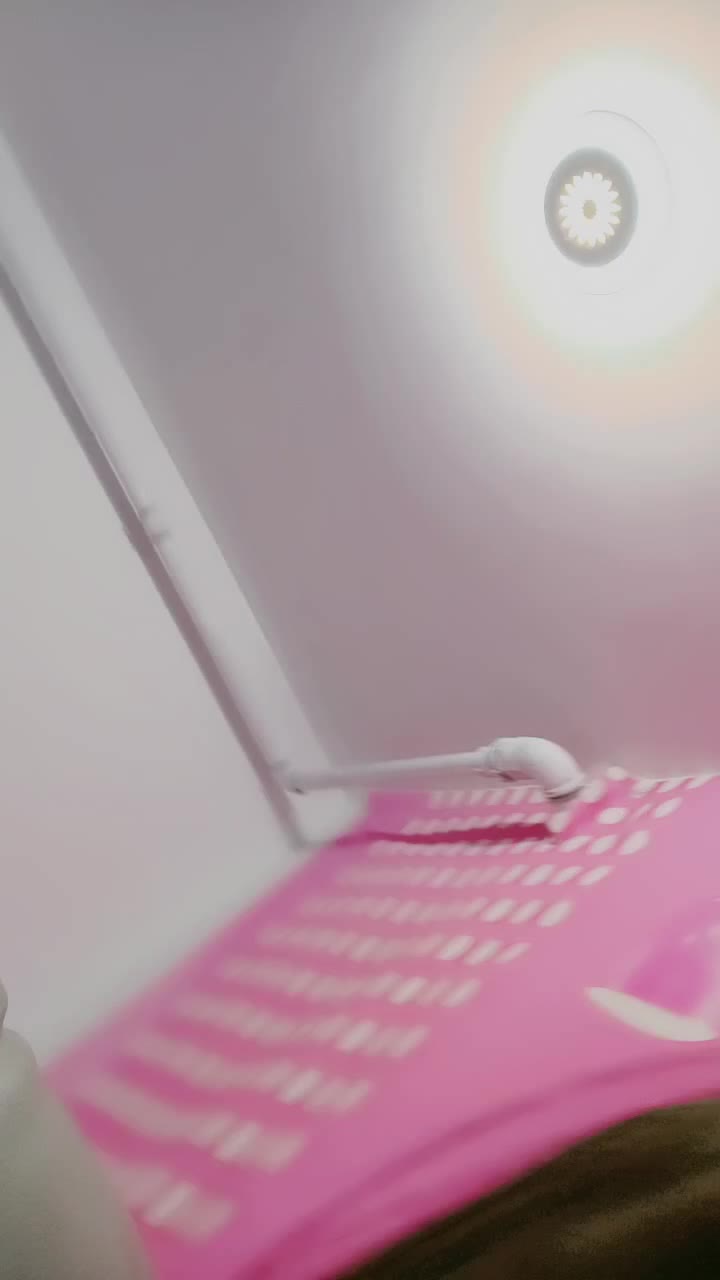 九头身女神 一字马裸舞【木槿柒柒 】黑丝裸舞倒立一字马自慰 摇摆【40v】 (5)