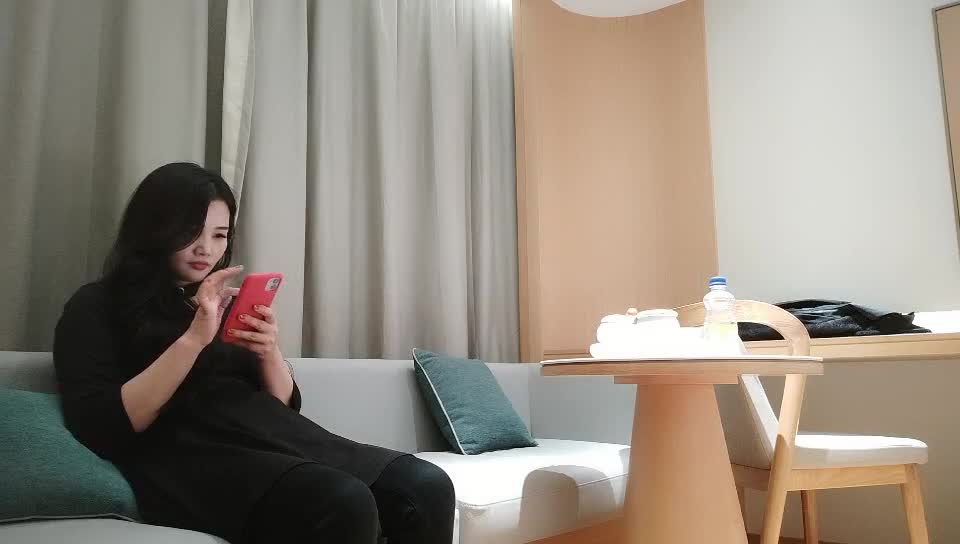 2048.cc@[原y版b]_031_伟w哥g寻x欢h_勾g搭d技j师s啪p啪p第d二e场c_20211121