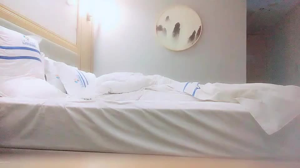 2048.cc@[原y版b]_021_骚s鸡j公g寻x花h_啪p啪p_20210919