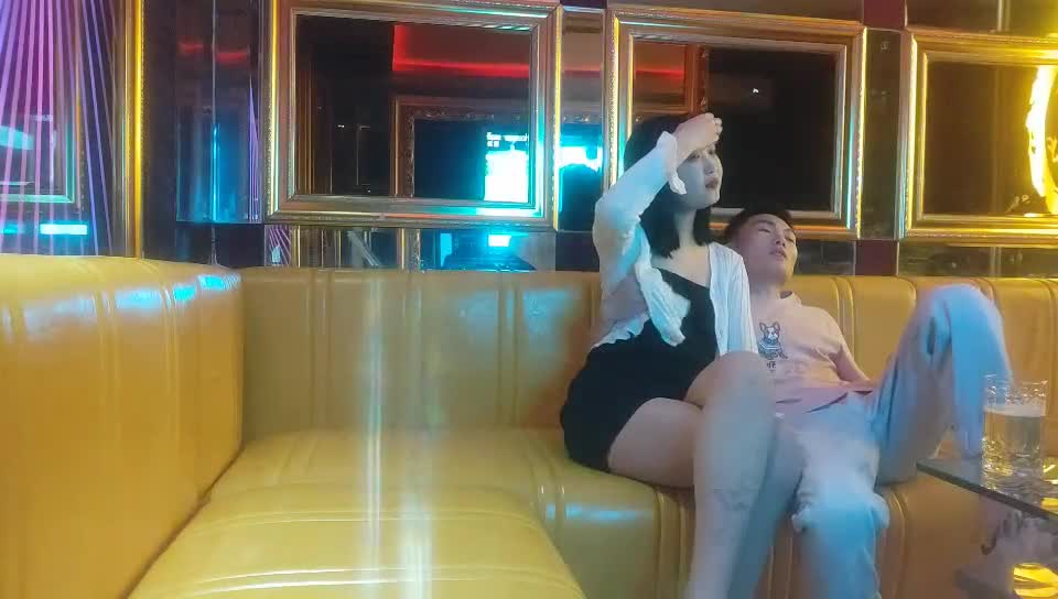 2048.cc@[原y版b]_047_怨y种z探t花h_ktv啪p啪p_20220529