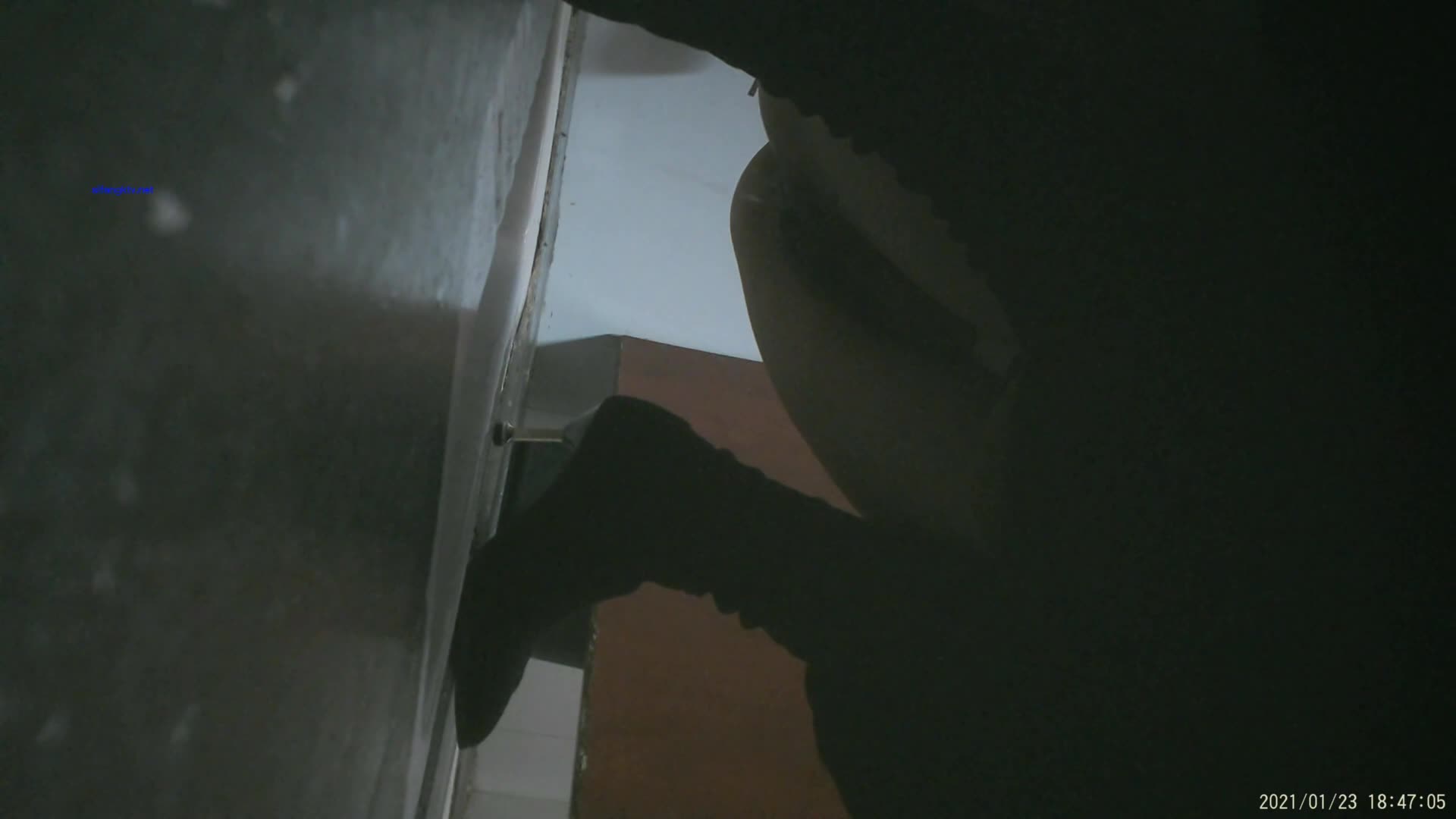 s09-双镜头高跟丝袜妹子_