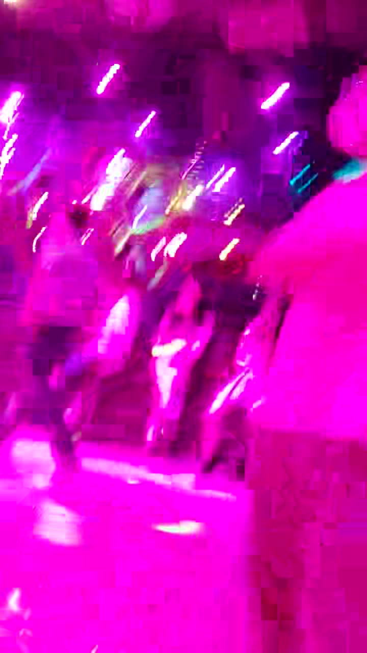 川渝莎莎舞直播_20230503-221131-511_20230503-225748-652