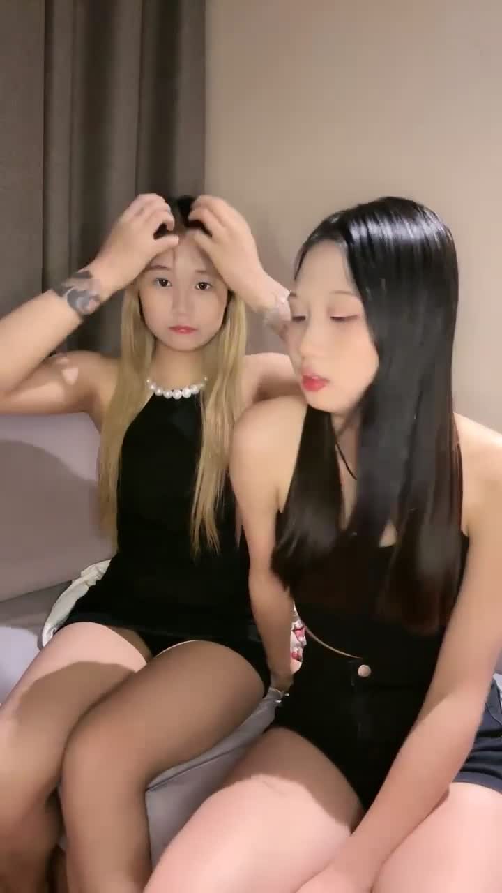 学生妹被干了【美美爱干饭】三飞~双飞~好刺激~嫩妹道具互插【57V】 (48)